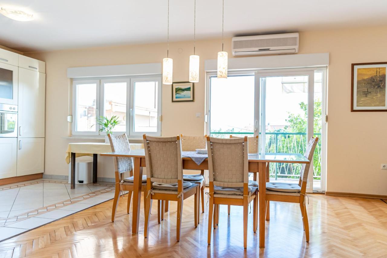 Apartment Luno *