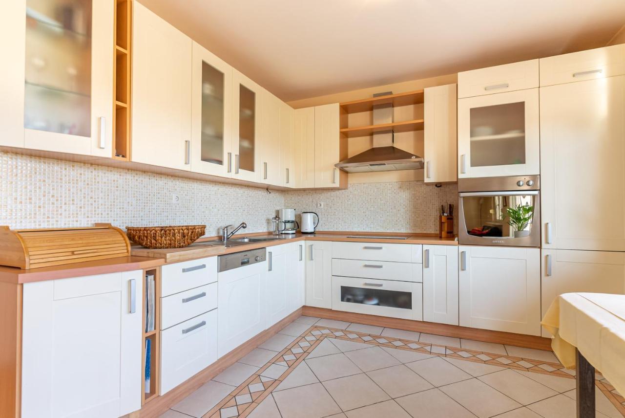 Apartment Luno *