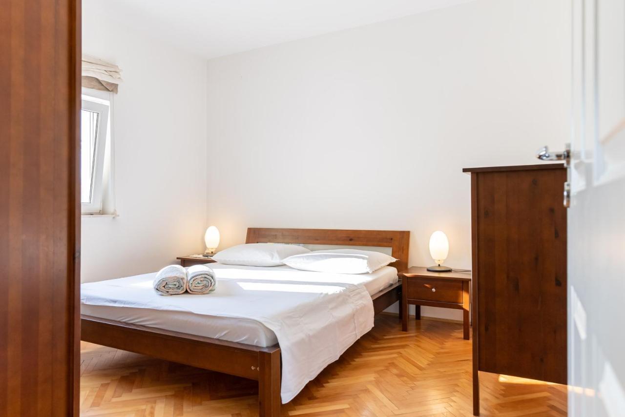 Apartment Luno Kaštela
