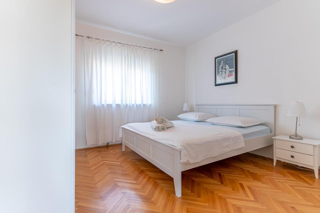Luno Apartment