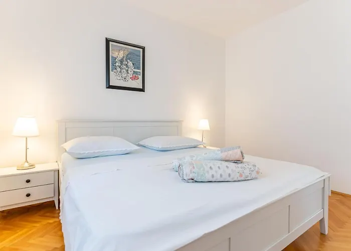 Apartment Luno