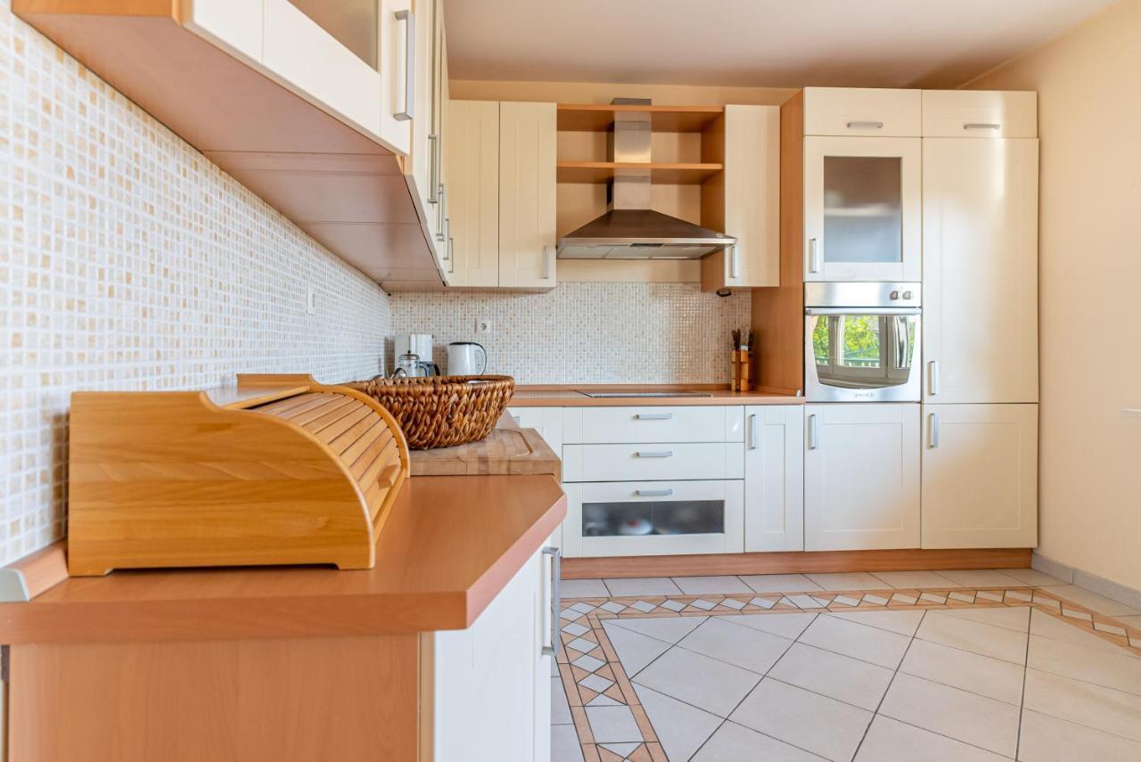 Luno Apartment Kastela